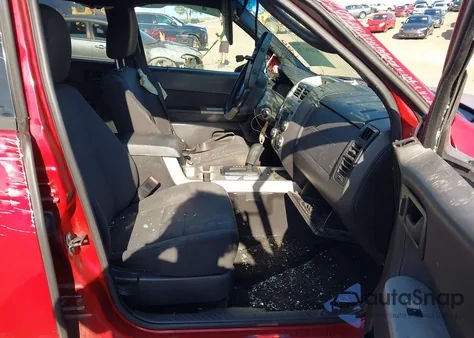 2011 Ford Escape Xlt from USA, damaged, VIN 1FMCU0DG8BKA68185